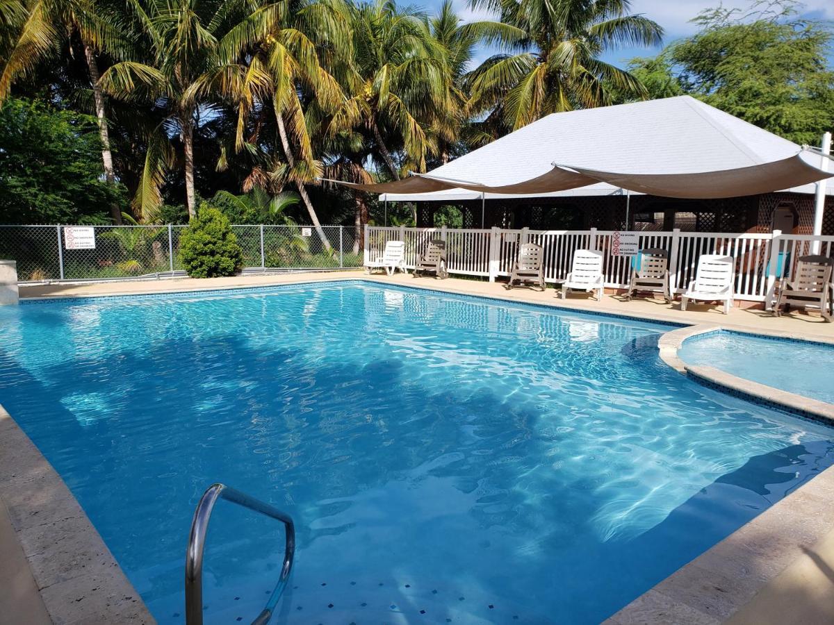 Combate Beach Resort Кабо Рохо Екстериор снимка