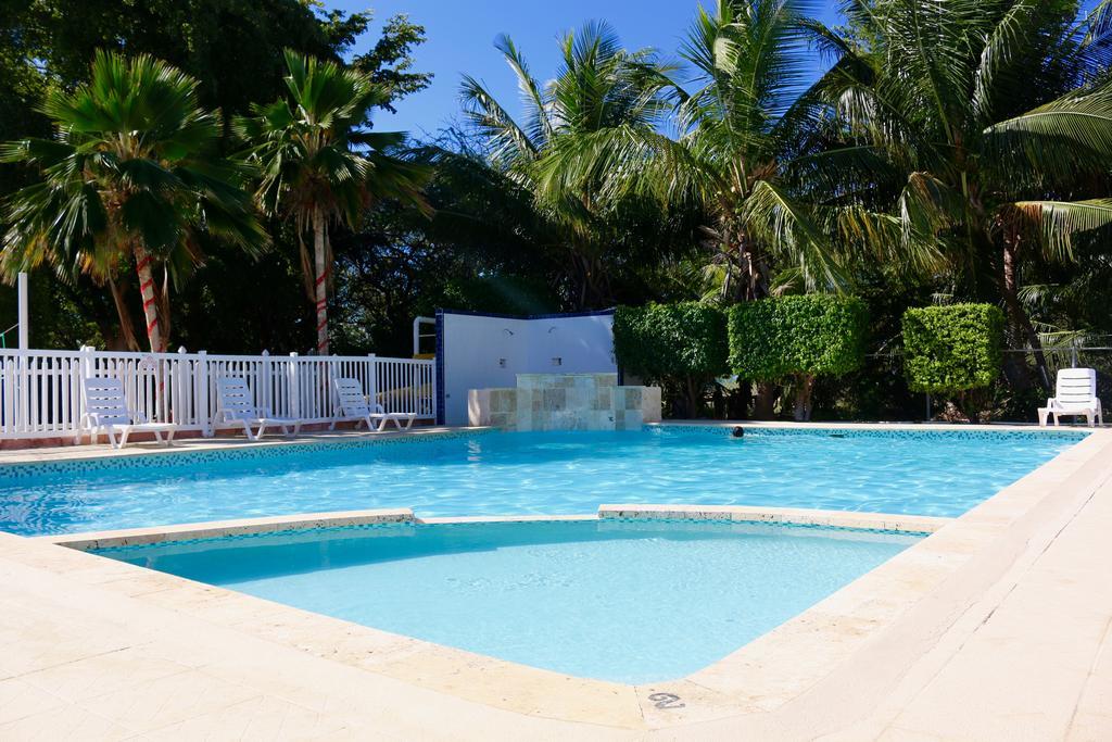 Combate Beach Resort Кабо Рохо Екстериор снимка